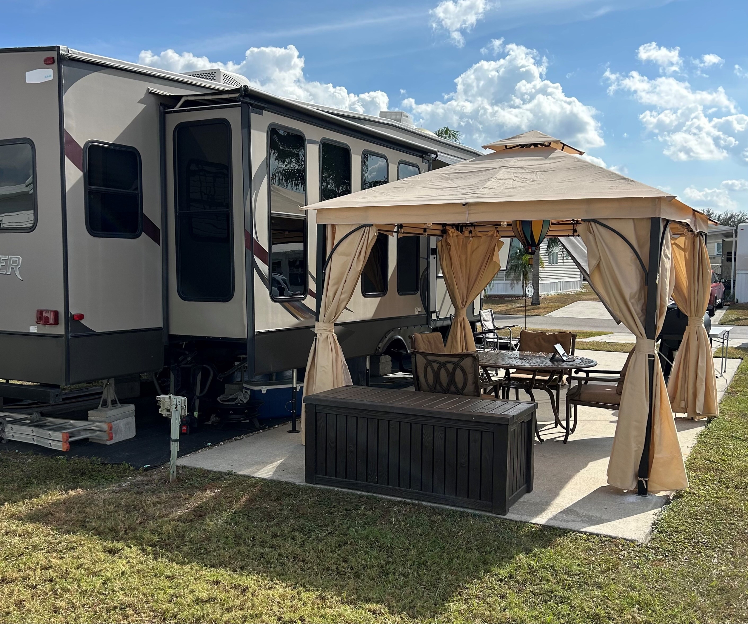 2 - Patio Area - 301